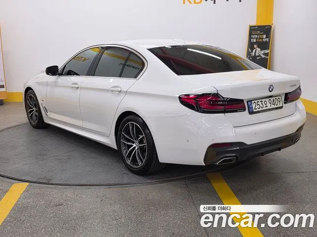 BMW 5-Series 2021 — фото 2