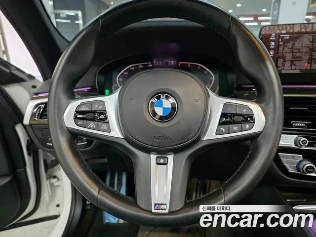 BMW 5-Series 2021 — фото 14