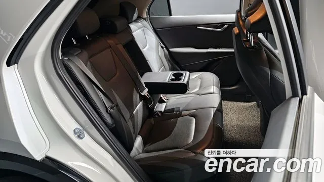 Kia Niro 2022 — фото 12