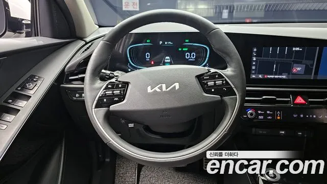 Kia Niro 2022 — фото 13