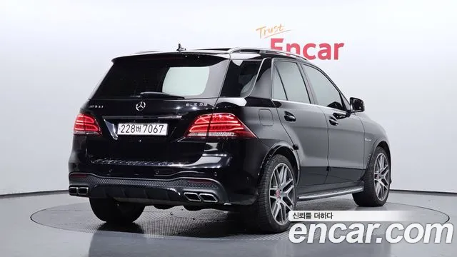 Mercedes-Benz GLE-Class 2016 — фото 2