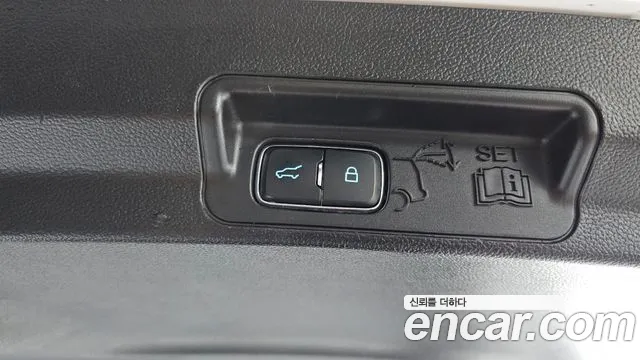 Ford Explorer 2020 — фото 20