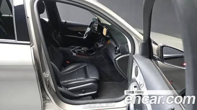 Mercedes-Benz GLC-Class 2019 — фото 11