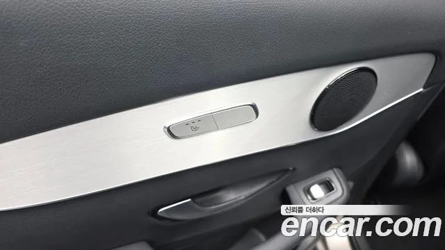 Mercedes-Benz GLC-Class 2019 — фото 19