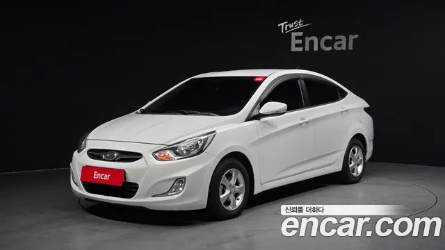 Hyundai Accent 2011 — фото 1