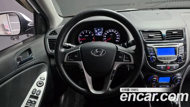 Hyundai Accent 2011 — фото 13