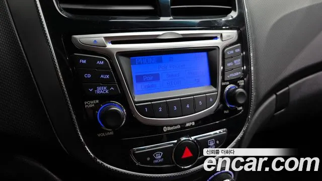 Hyundai Accent 2011 — фото 15