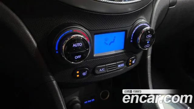 Hyundai Accent 2011 — фото 16