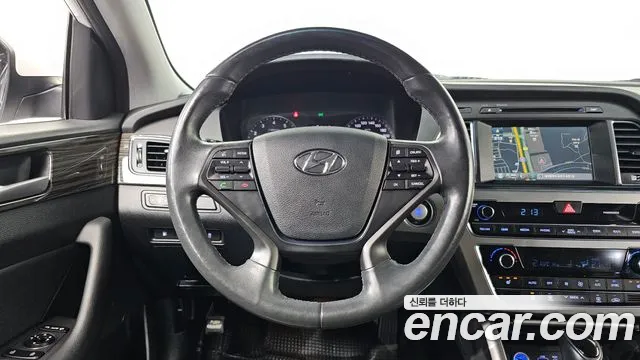 Hyundai Sonata 2015 — фото 17