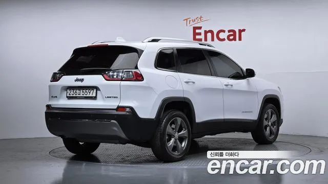 Jeep Cherokee 2021 — фото 2