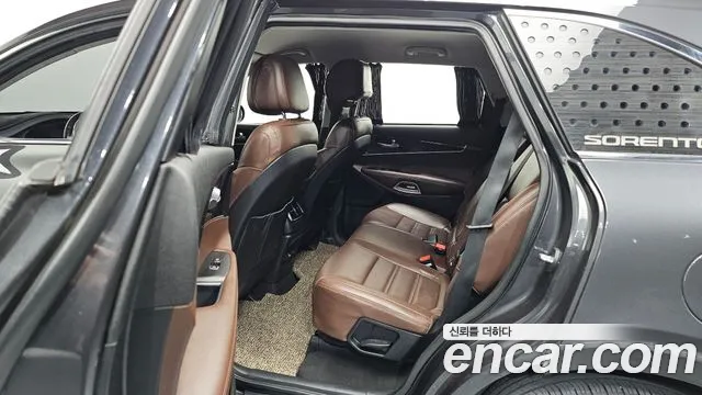 Kia Sorento 2016 — фото 11