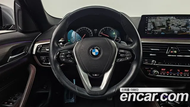 BMW 5-Series 2018 — фото 13