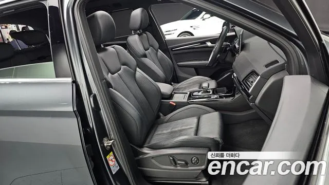 Audi Q5 2022 — фото 10