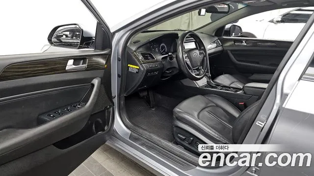 Hyundai Sonata 2017 — фото 10