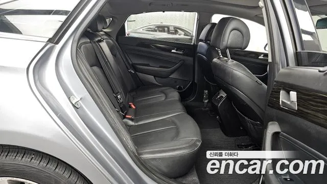 Hyundai Sonata 2017 — фото 12