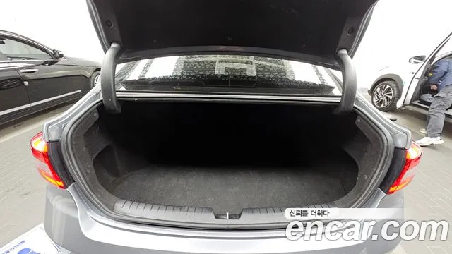 Hyundai Sonata 2017 — фото 20