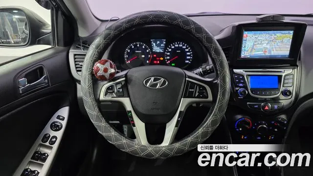 Hyundai Accent 2014 — фото 13