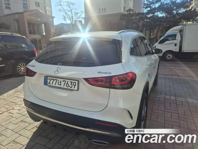 Mercedes-Benz GLA-Class 2023 — фото 15