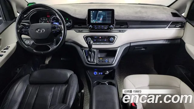 Hyundai Starex 2019 — фото 7