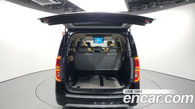 Hyundai Starex 2019 — фото 20