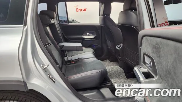 Mercedes-Benz GLB-Class 2023 — фото 12