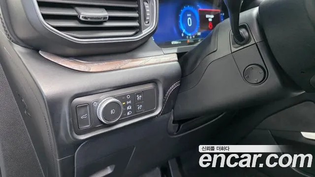 Ford Explorer 2022 — фото 13