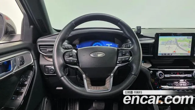Ford Explorer 2022 — фото 14