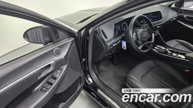Hyundai Sonata 2021 — фото 11