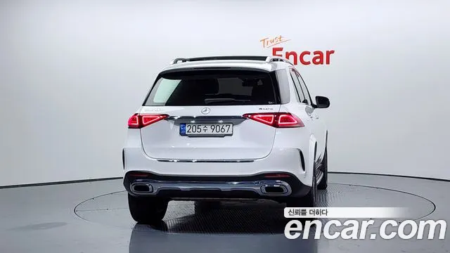 Mercedes-Benz GLE-Class 2021 — фото 4