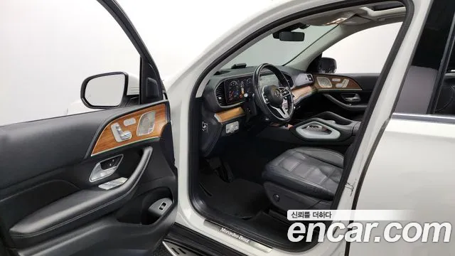 Mercedes-Benz GLE-Class 2021 — фото 10