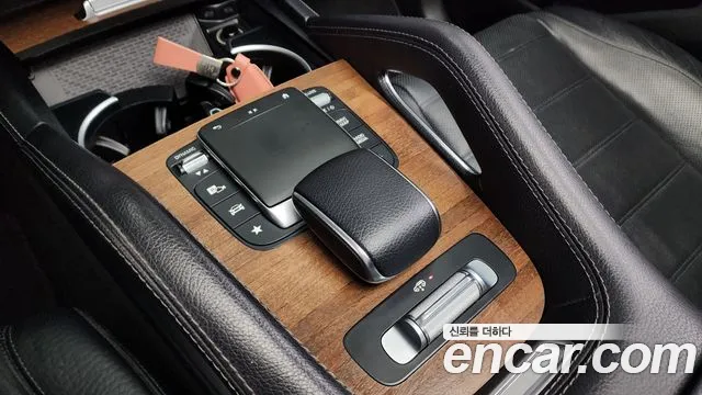 Mercedes-Benz GLE-Class 2021 — фото 18