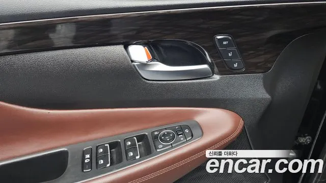 Hyundai Santafe 2020 — фото 12