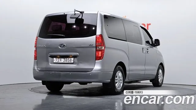 Hyundai Starex 2017 — фото 2