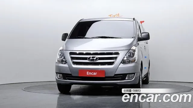 Hyundai Starex 2017 — фото 3