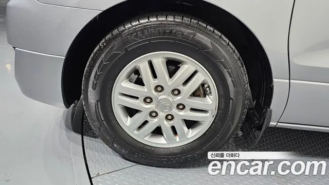 Hyundai Starex 2017 — фото 5