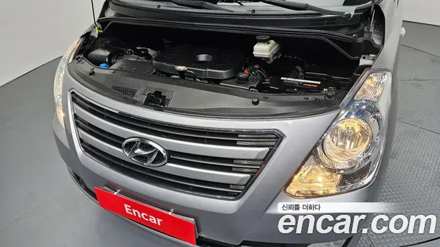 Hyundai Starex 2017 — фото 6