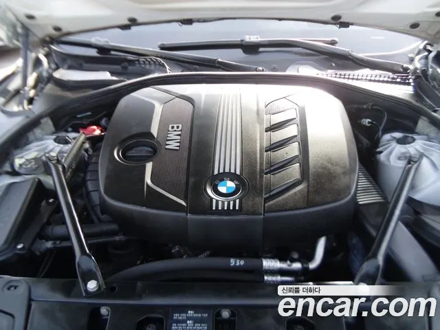 BMW 5-Series 2012 — фото 14