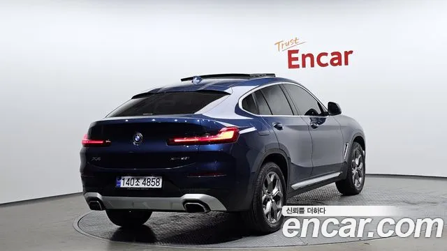 BMW X4 2022 — фото 2