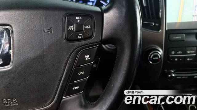 Hyundai Equus 2010 — фото 16