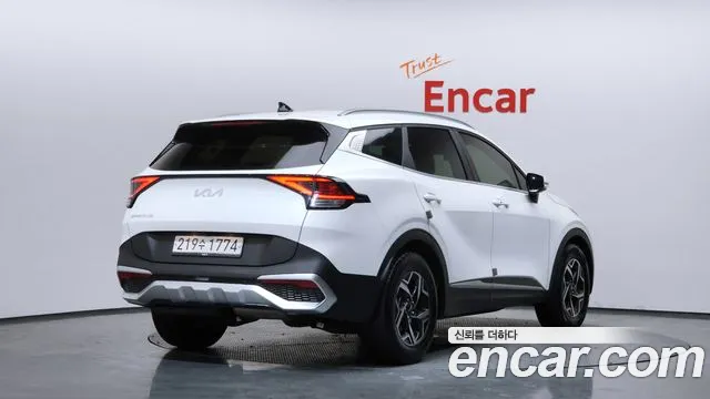 Kia Sportage 2022 — фото 2