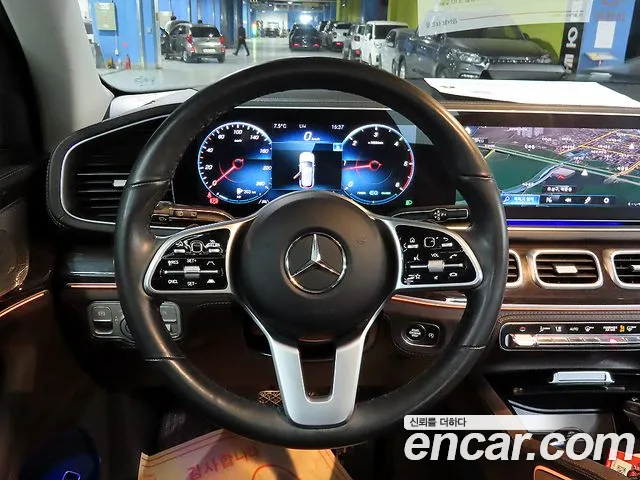 Mercedes-Benz GLE-Class 2022 — фото 9