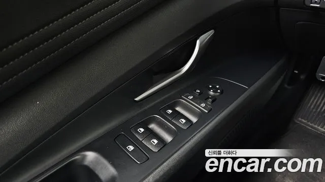 Hyundai AVANTE 2021 — фото 14