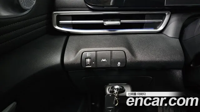 Hyundai AVANTE 2021 — фото 15