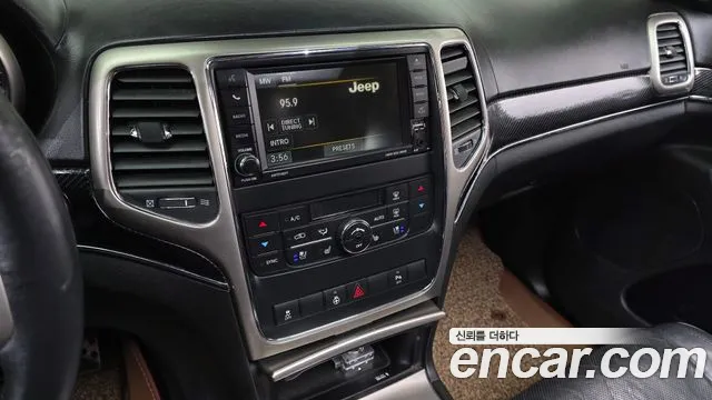 Jeep Cherokee 2013 — фото 14