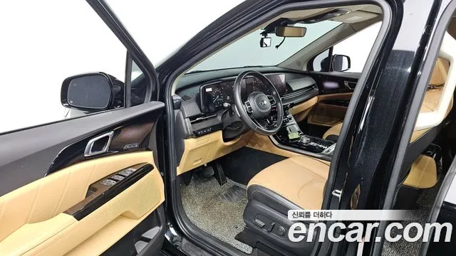 Kia Canival 2021 — фото 11