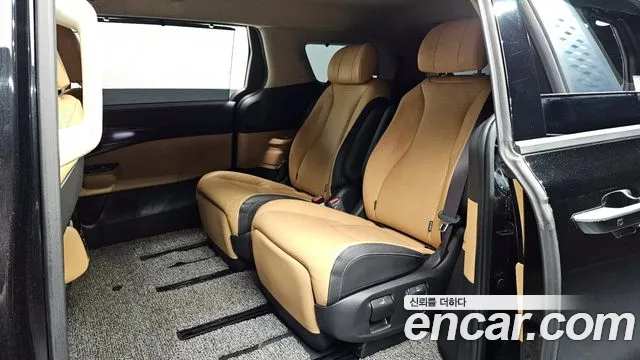 Kia Canival 2021 — фото 12