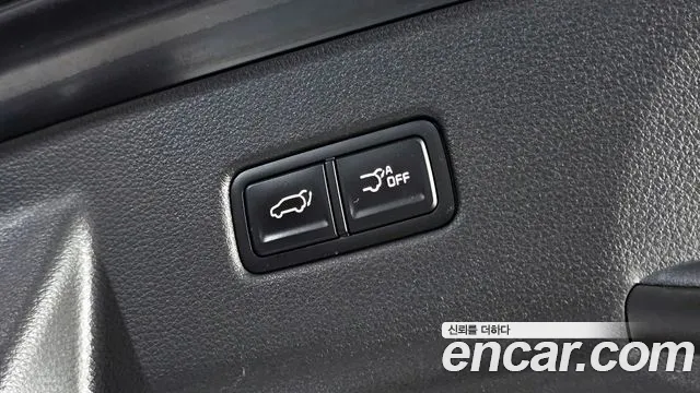 Kia Canival 2021 — фото 17