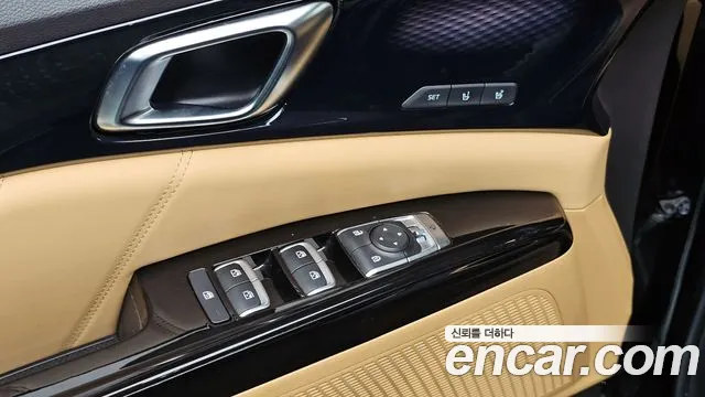 Kia Canival 2021 — фото 18