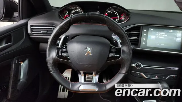 Peugeot 308 2016 — фото 13