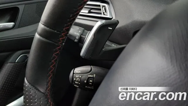 Peugeot 308 2016 — фото 19